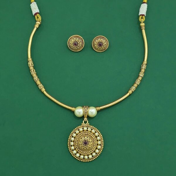 231302 Antique Moti Pendant Set