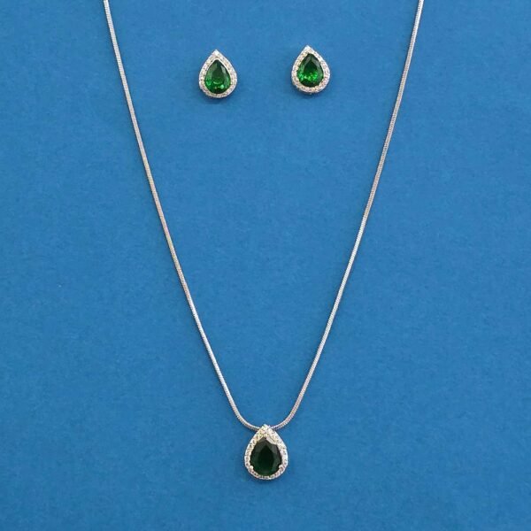 443452 NK Exotic Classic Pendant Set