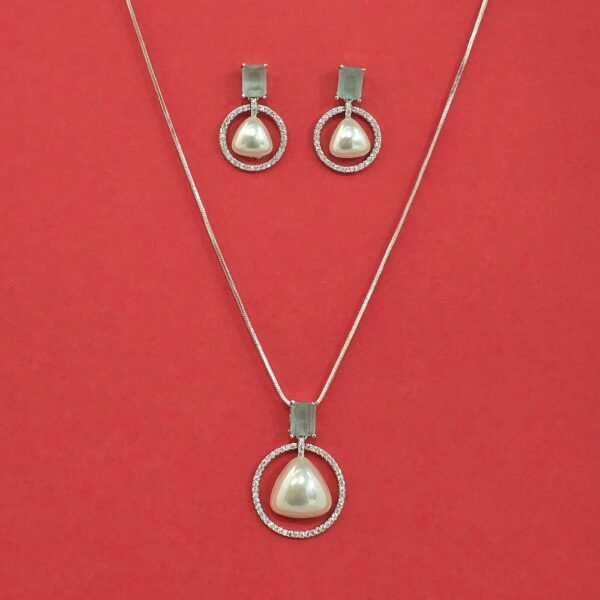 443506 NK Exotic Classic Pendant Set